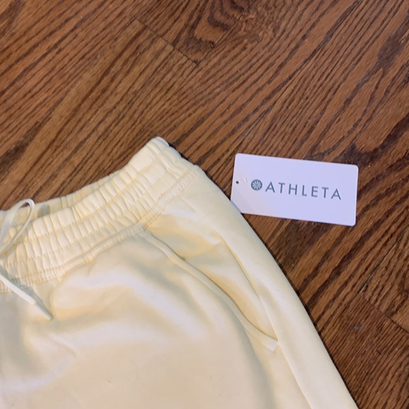Athleta easy fleece straight cargo pant butter yellow - Picture 3 of 3